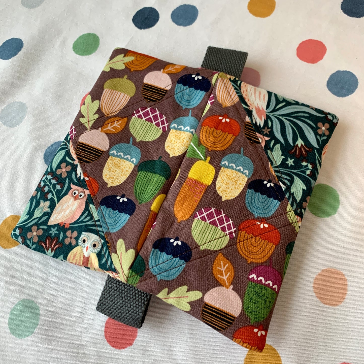 Zipper pouch with owls and acorns