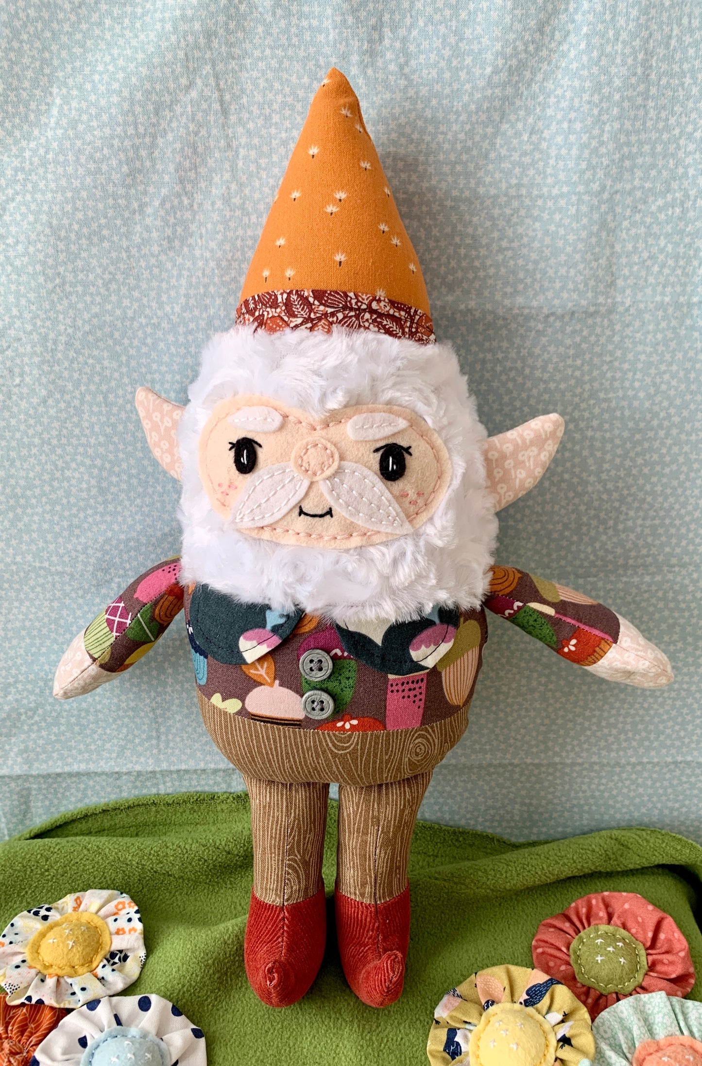 PREORDER: Otis the Gnome doll with acorns and a hat